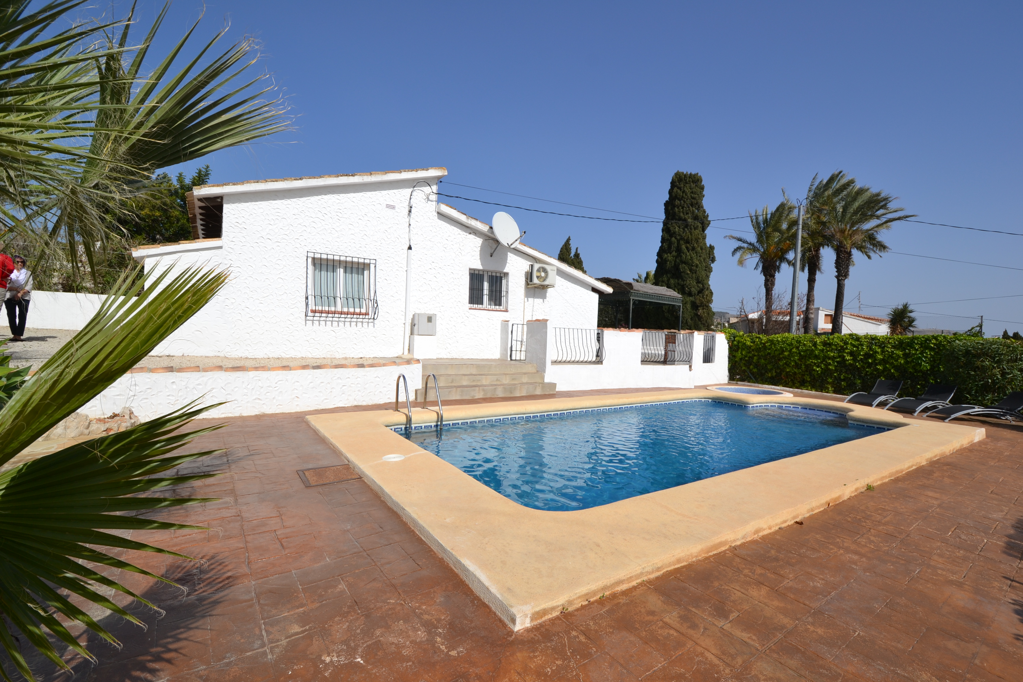 JR 980 | 3 BEDROOM VILLA JAVEA | Available January 2023 | €1400 per month